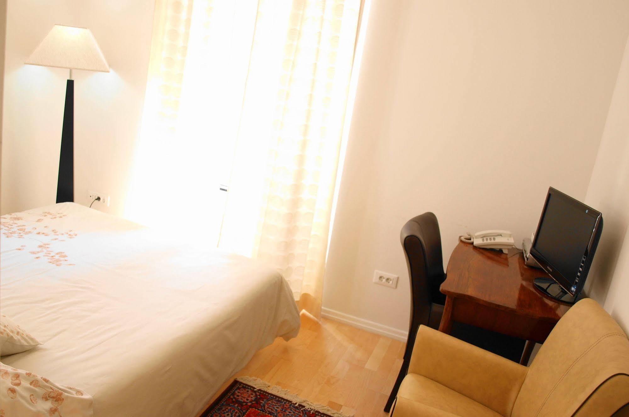 Miro Studio Apartments Дубровник Экстерьер фото